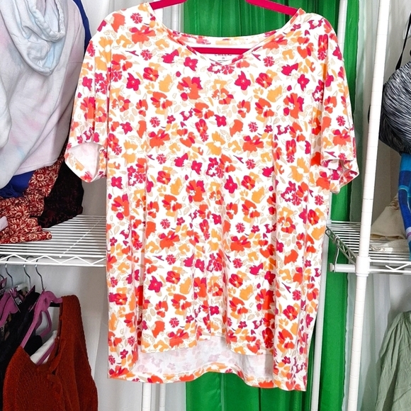 FALLS CREEK FLORAL PRINT TOP SIZE 2X - Picture 1 of 3